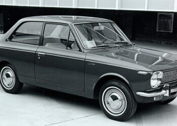 Hình ảnh chiếc xe đã làm nên tên tuổi của Toyota - Toyota Corolla